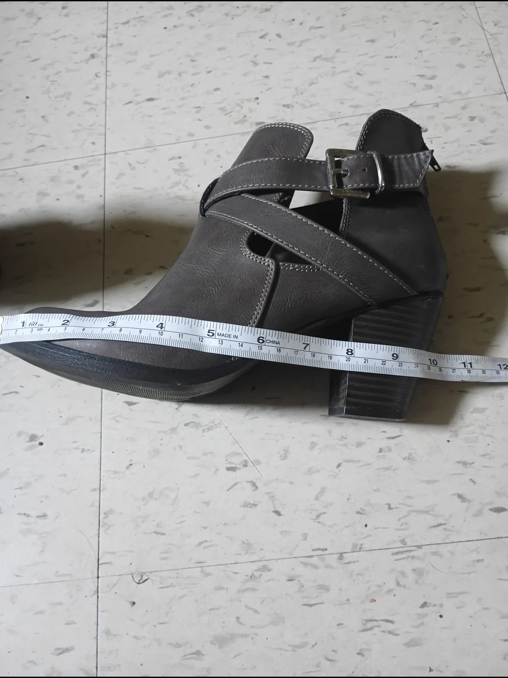 Hot Tomato Women's Faux Leather Grey Ankle Boots .
